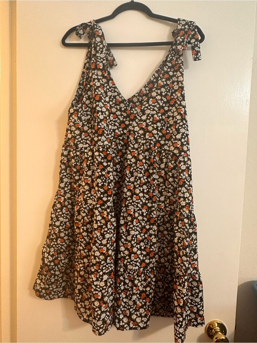 ROMWE Black Floral Tie-Shoulder Sundress with Orange & White Flowers